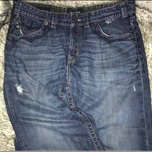 Men’s Buckle Jeans